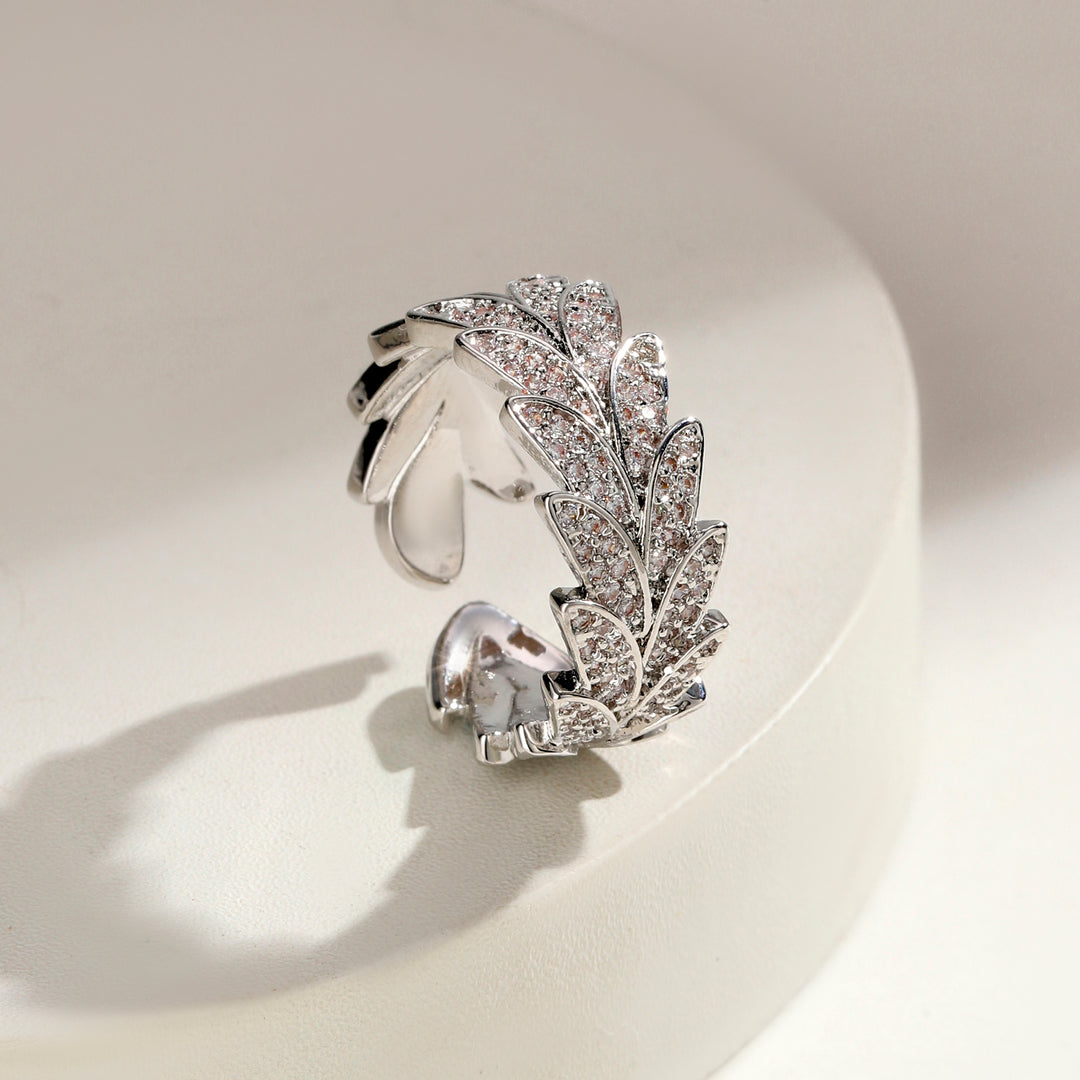 Zelvara Leafcrest Ring