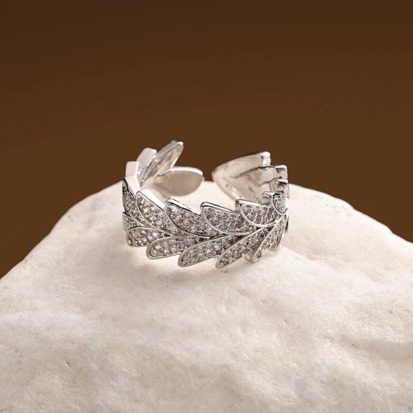 Zelvara Leafcrest Ring