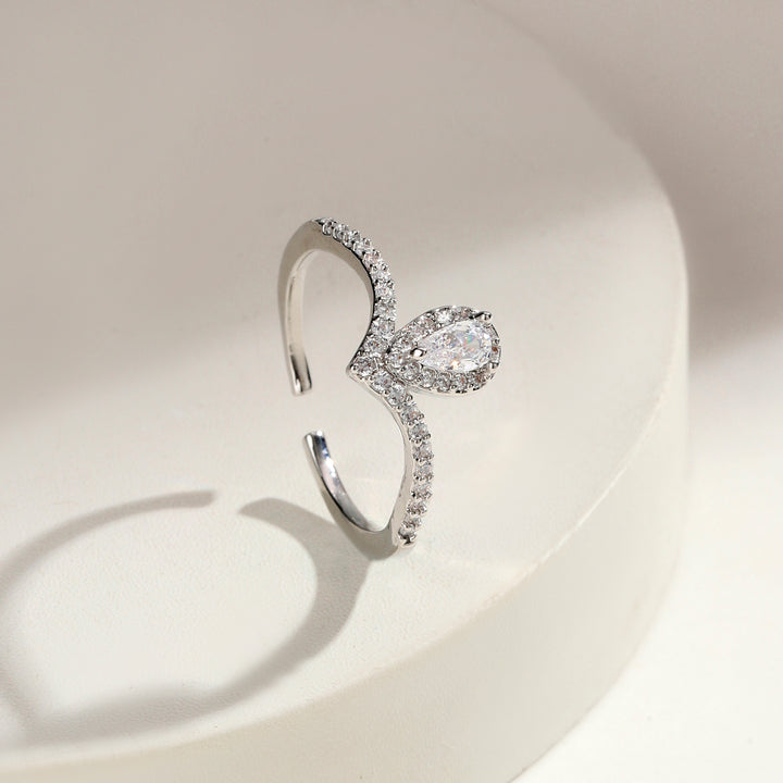 Lumi Curved Cluster Ring