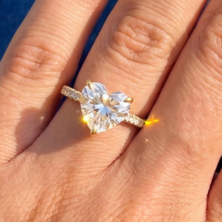 Heart Sparkling Stone Ring