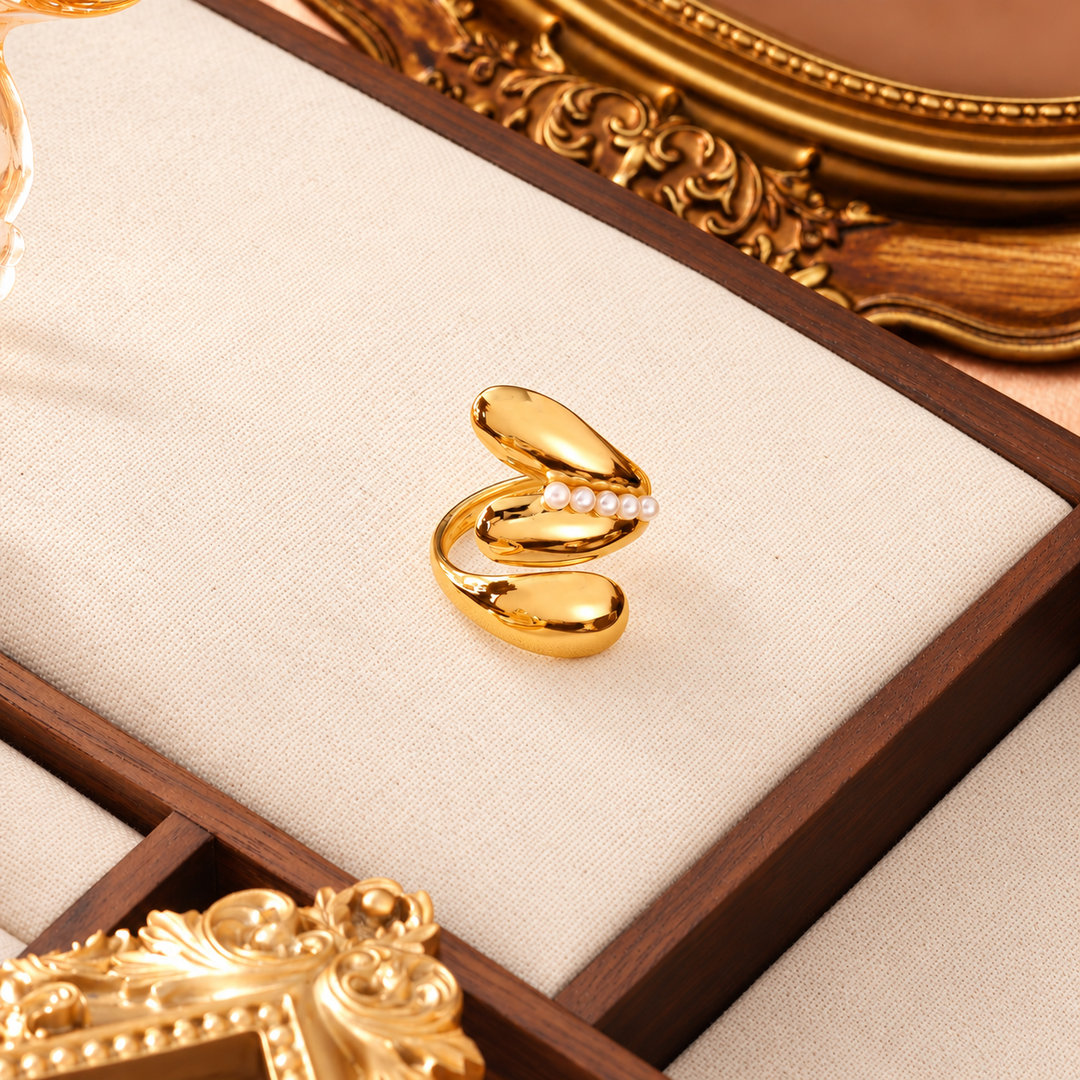 Pearl Crush Sculptural Heart Adjustable Ring