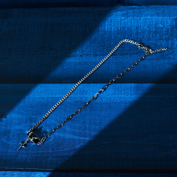 Raw Edge Black Chain