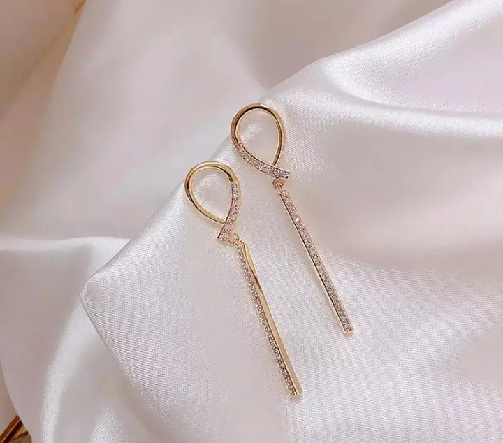 Waterdrop Shape Ribbon Dangle Zircon Earrings | Salty
