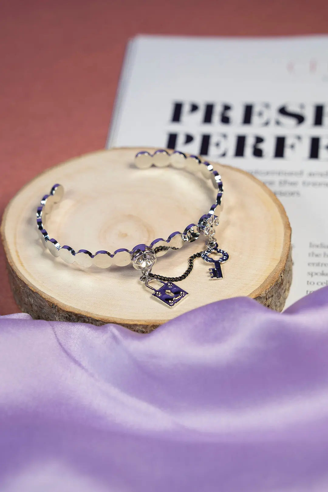 Romantic Lock & Key Bracelet - Salty Accessories