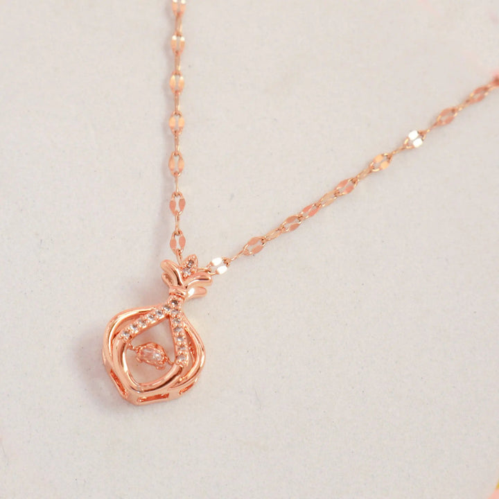 Rose Gold Quartz Pretty Necklace - Salty Accessories