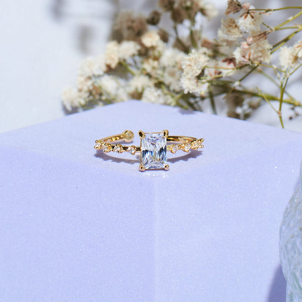 Royal Diamond Ring