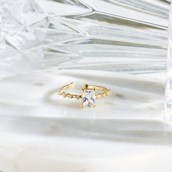 Royal Diamond Ring
