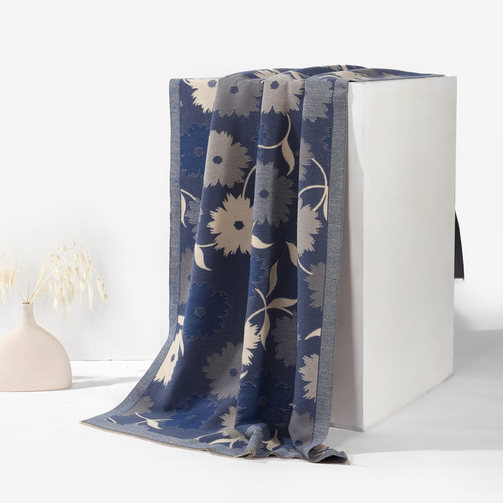 Bloom Grace Shawl - Lavender