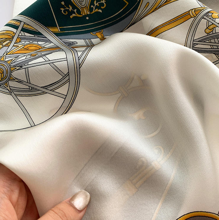 Carriage Charm Scarf | Salty