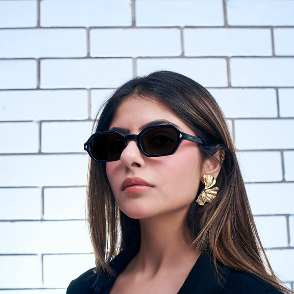 Vera Volt Sunglasses