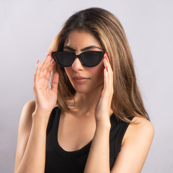 Vintage Black Oval UV Protection Sunglasses