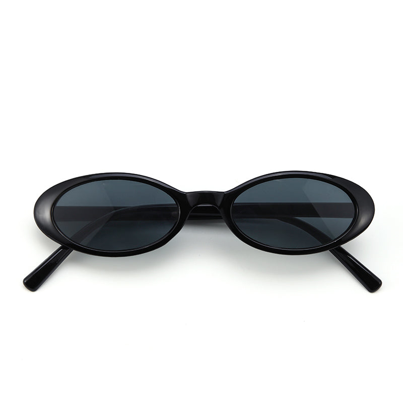 Obscura Oval Classic Shades - Black | Salty