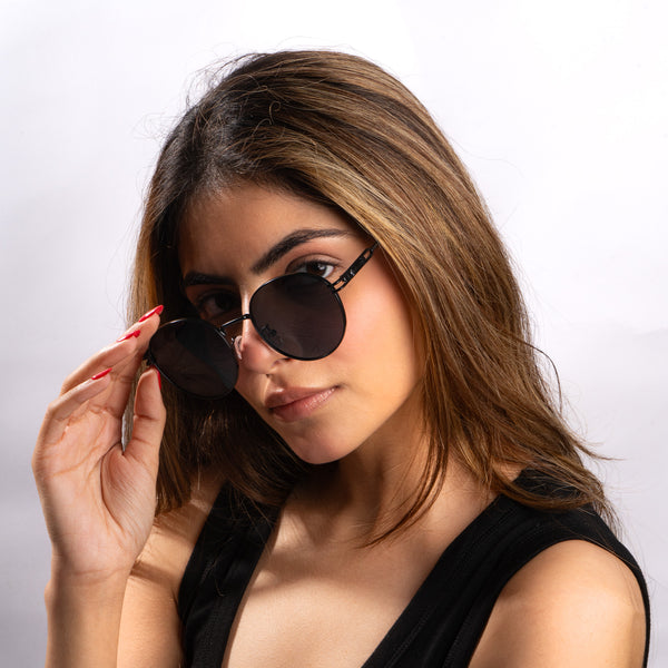 Classic Round Edge Shades – Black