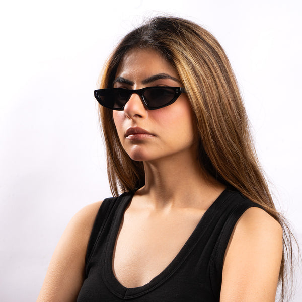 Retro Cat-Eye Shades – Nude Black