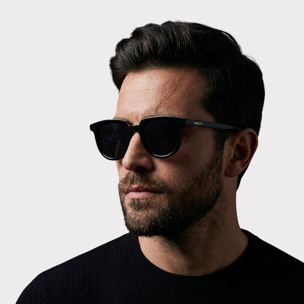 Essential Wayfarer Shades – Black