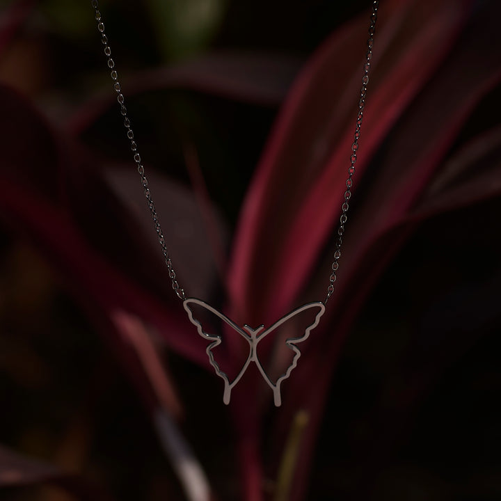 Mariposa Black Chain