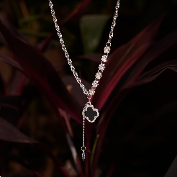 Van Cleef Clover Necklace