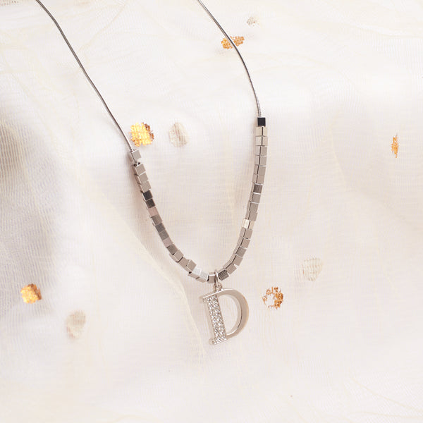 D Bold Chain