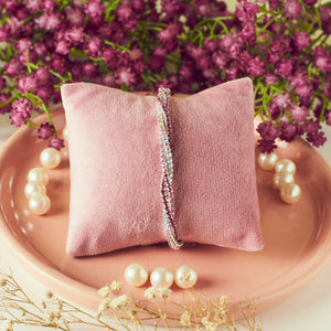 Tranquil Stretchable Band