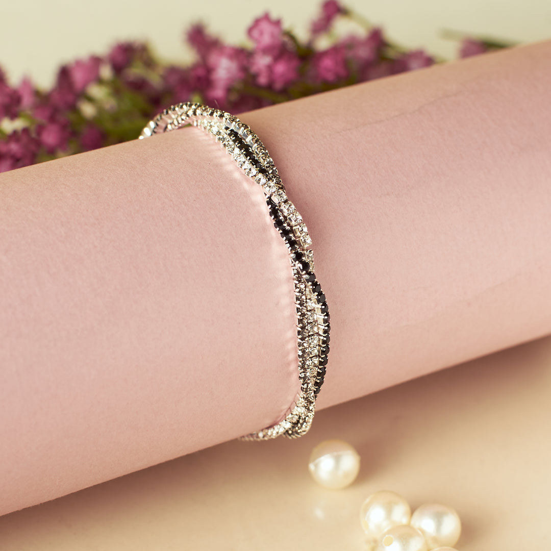 Luxe Elegance Stretchable Band