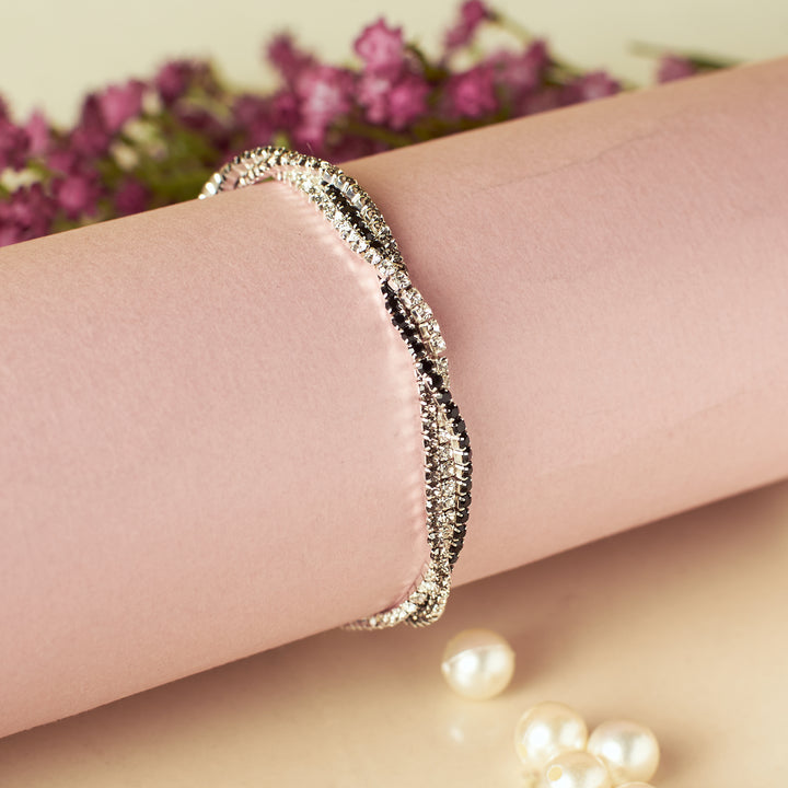 Luxe Elegance Stretchable Band