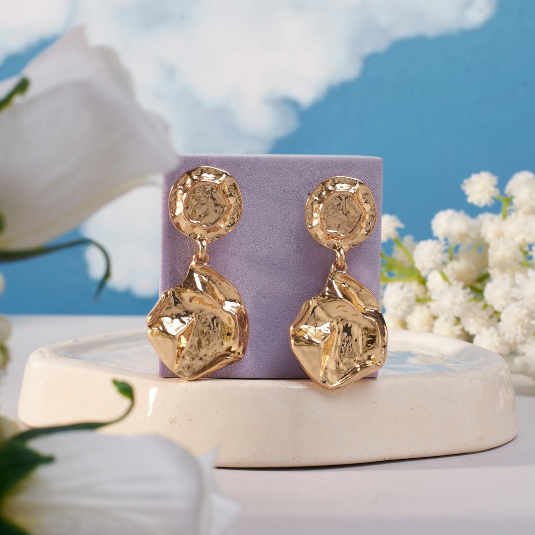 Round Sculpted Gold Earring