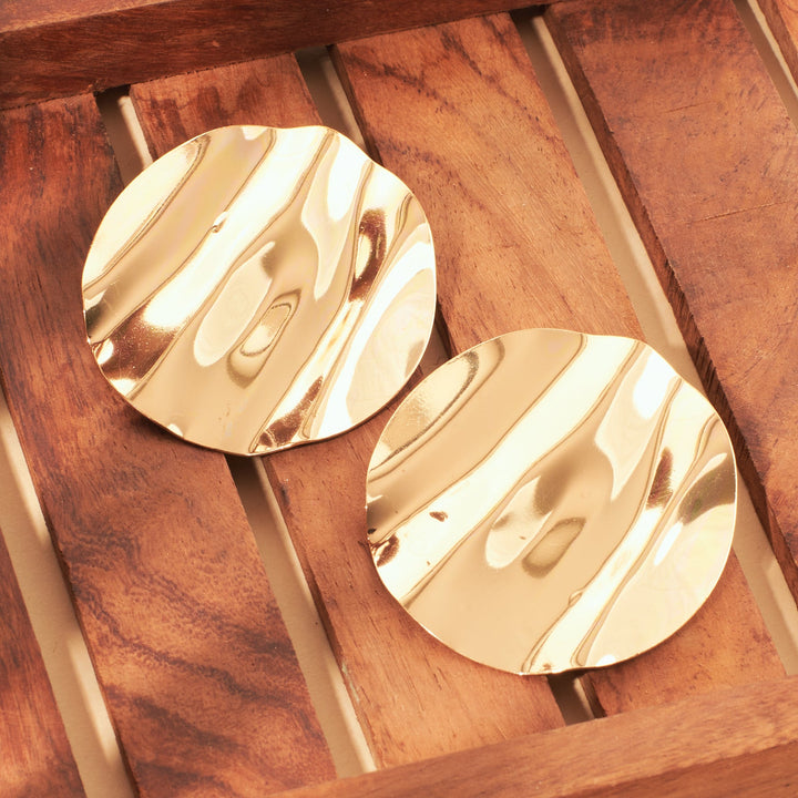 Round Textured Gold Earring