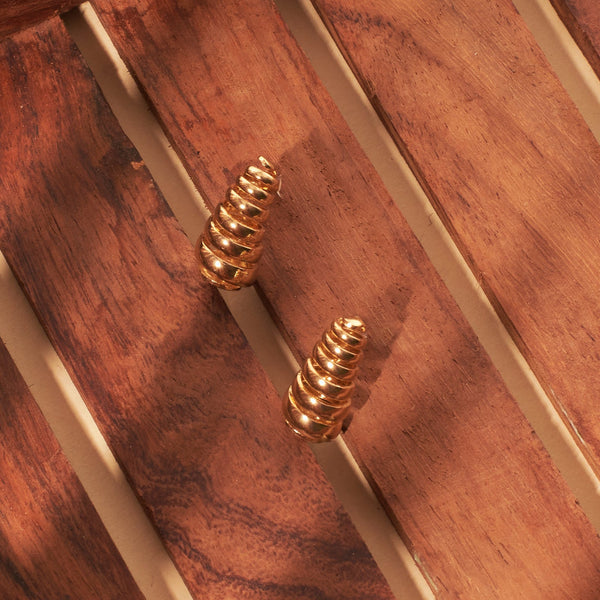 Mini Spiral Gold Earring