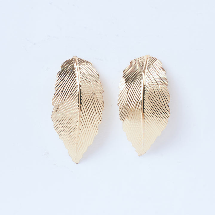 Leafy Vibe Gold Earring - Salty Accessories