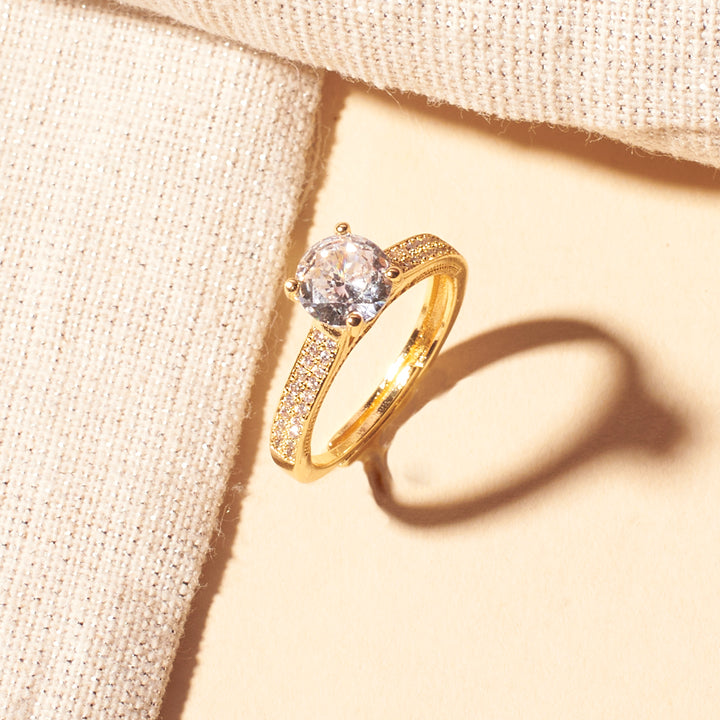 Elegant Gold Promise Ring