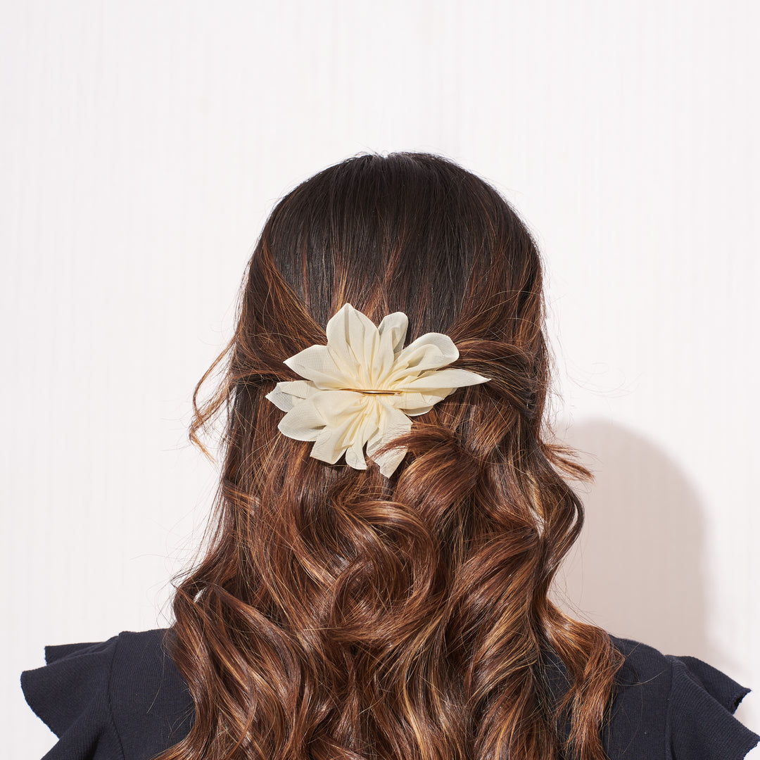 Bride Ruffle Hair Pin