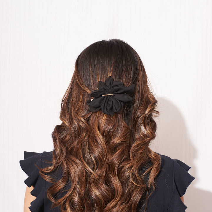 Midnight Ruffle Hair Pin