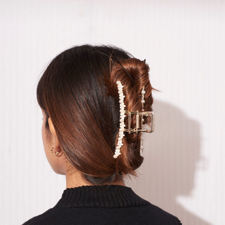 Aria Pearl Claw Clip