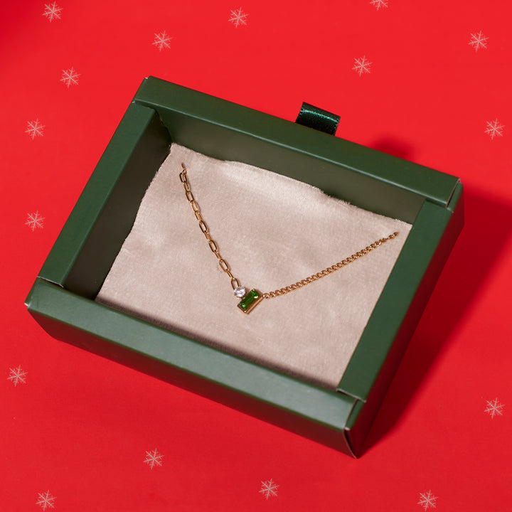 Secret Santa Christmas Emerald Cheer Box for Women