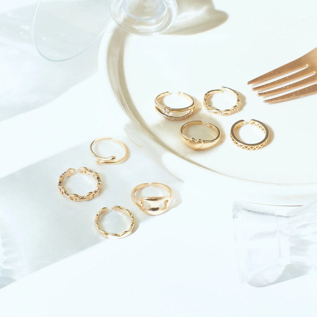 Set Of 8 Linked Eternity Rings | Salty