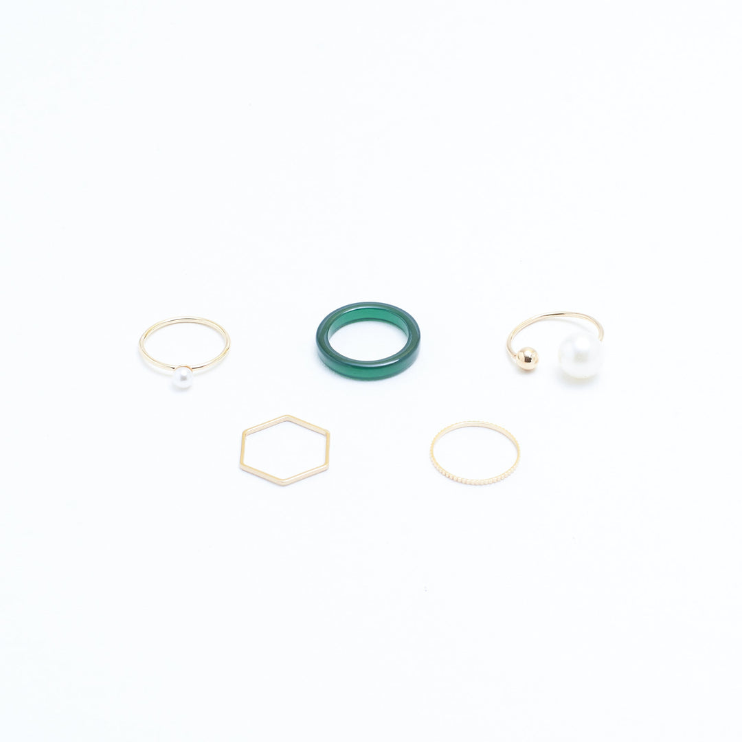 Set Of 5 Emerald Pearl Rings