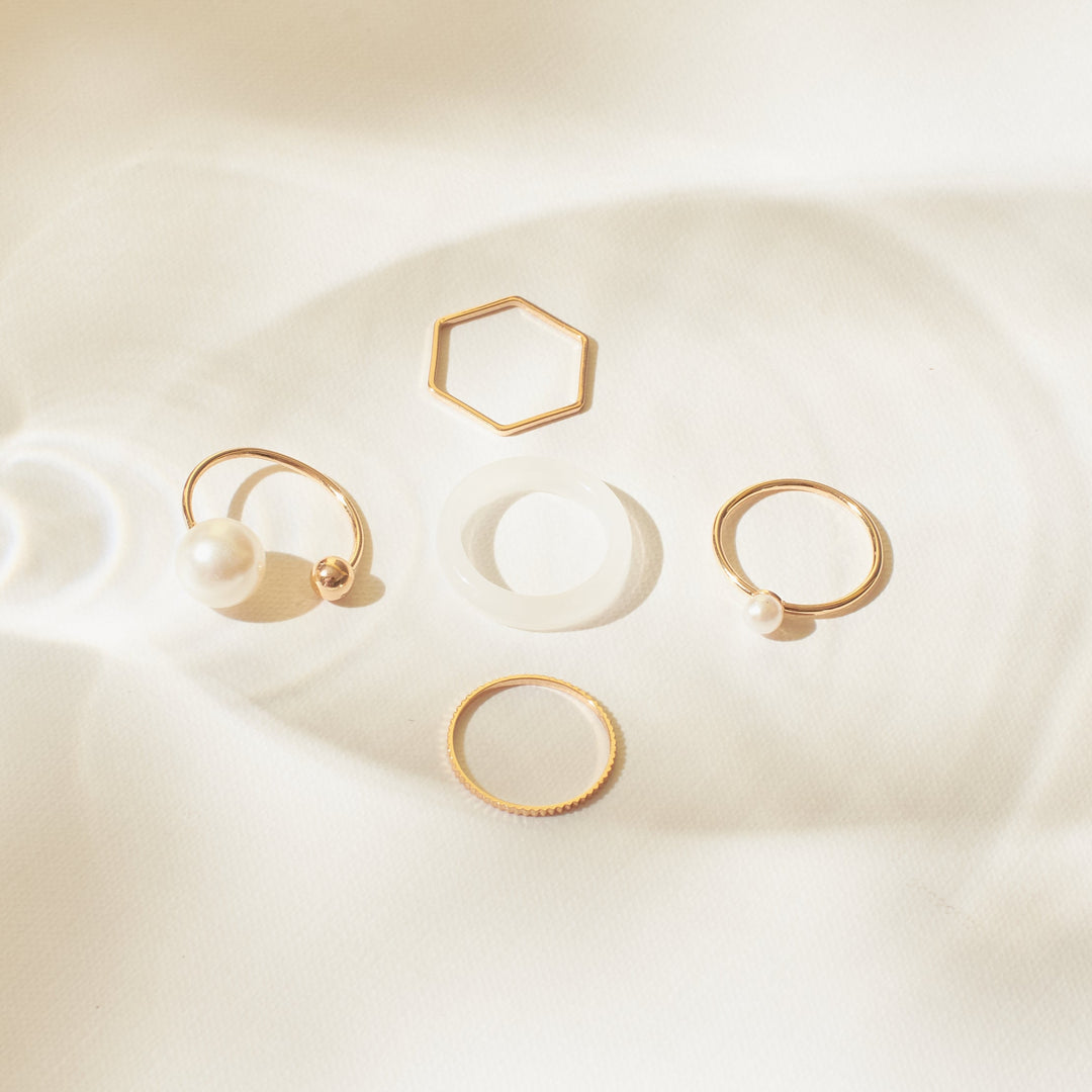 Set Of 5 Heavenly White Gold Rings