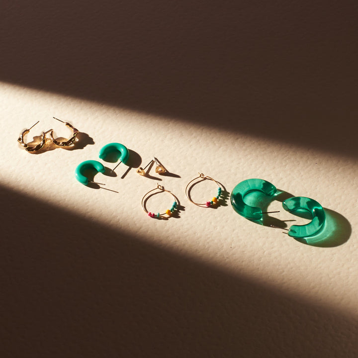 Set Of 5 Trendsetting Earrings Set