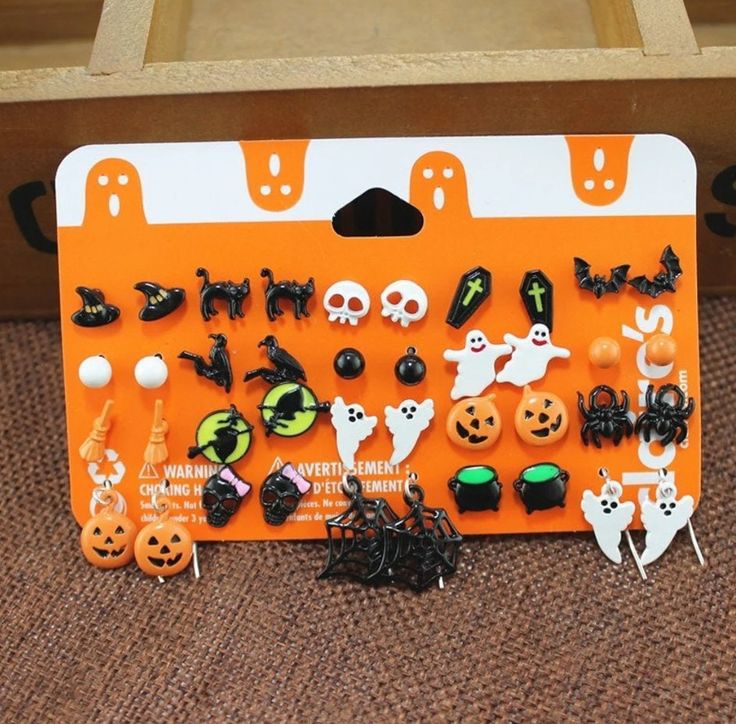 Set of 20 sinister Studs Earring Combo