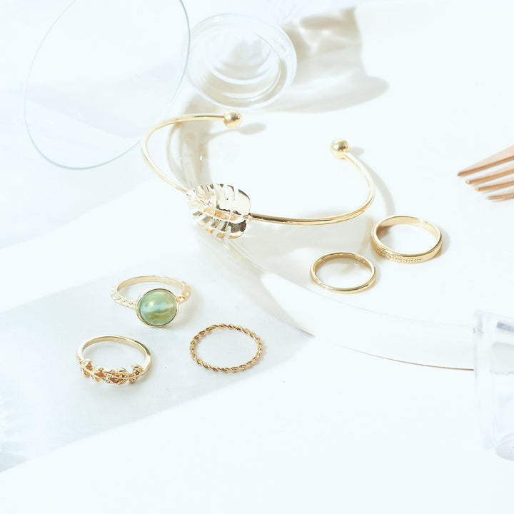 Set of Springy Bracelet And Rings