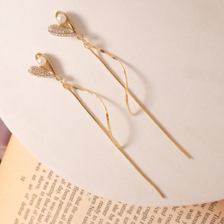 Shell Pearl Tassel Earrings