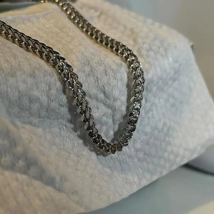 Sleek Elegance Silver Chain - Salty Accessories
