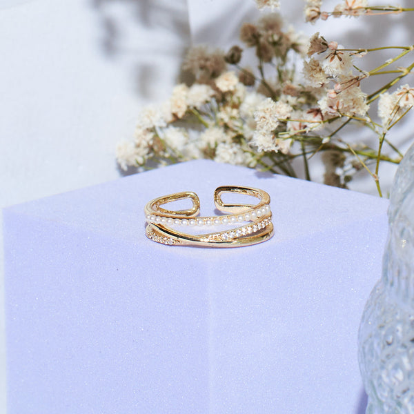 Sparkling Symphony Golden Ring