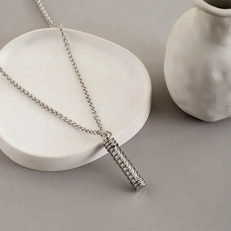 Spiffy Silver Chain