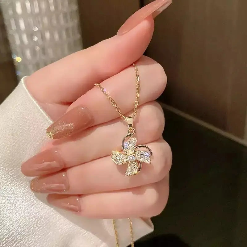 Spinning Windmill Zircon Necklace - Gold - Salty Accessories