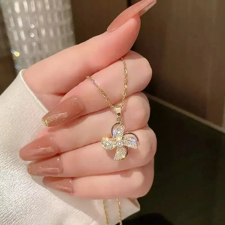 Spinning Windmill Zircon Necklace - Gold - Salty Accessories