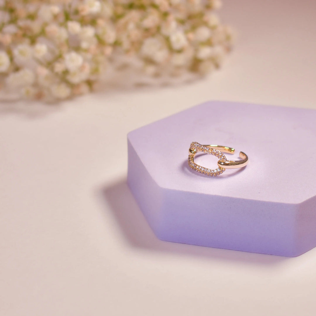 Splendiferous Golden Ring | Salty