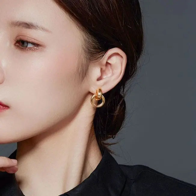 Cute Bangle Hoops Earrings - Gold