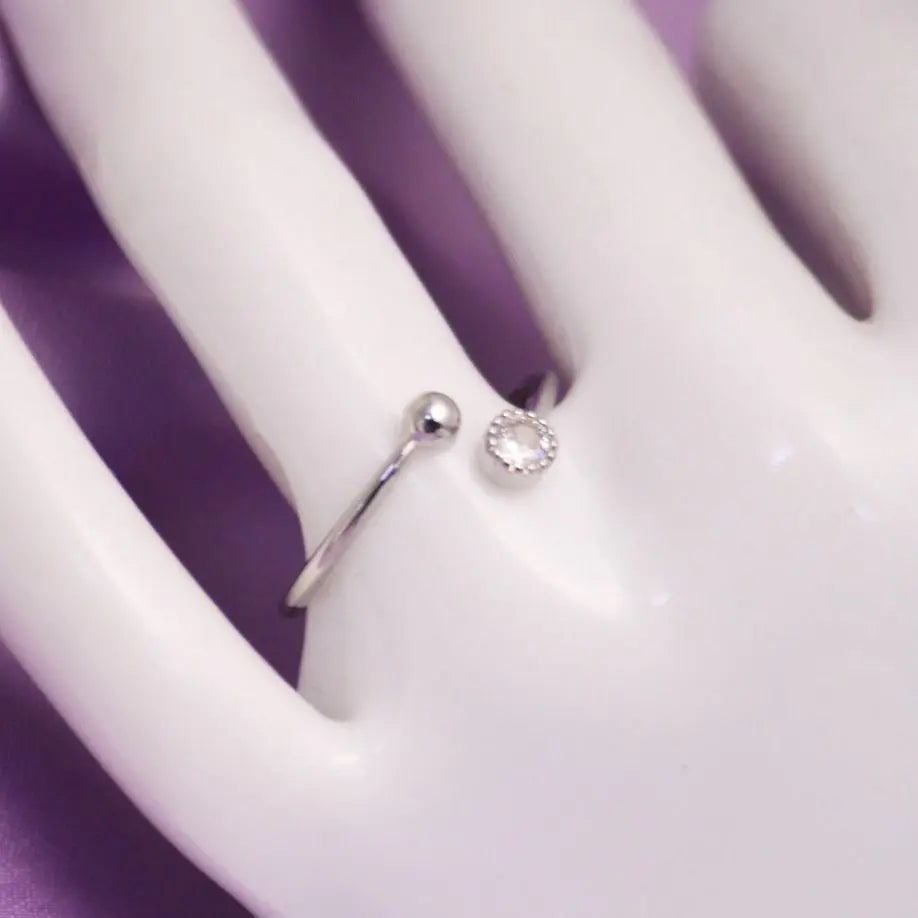 Stylish Silver Diamond Band