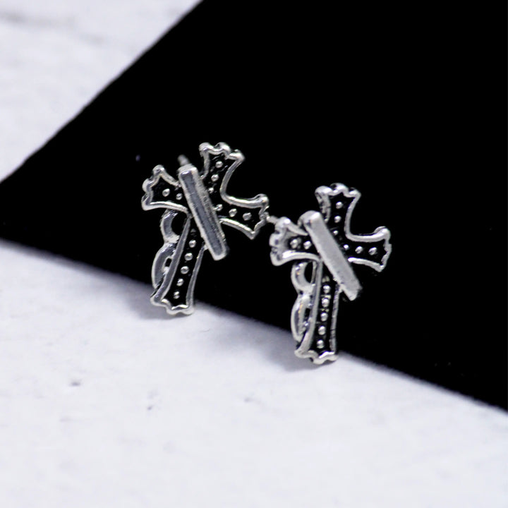 Suave X-Mark Studs